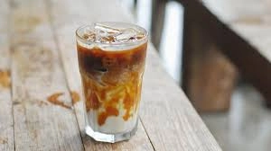 ES KOPI VANILLA LATTE